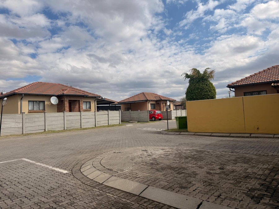 3 Bedroom Property for Sale in Waterval East North West